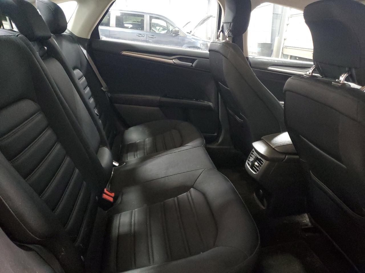2013 Ford Fusion - Image 11