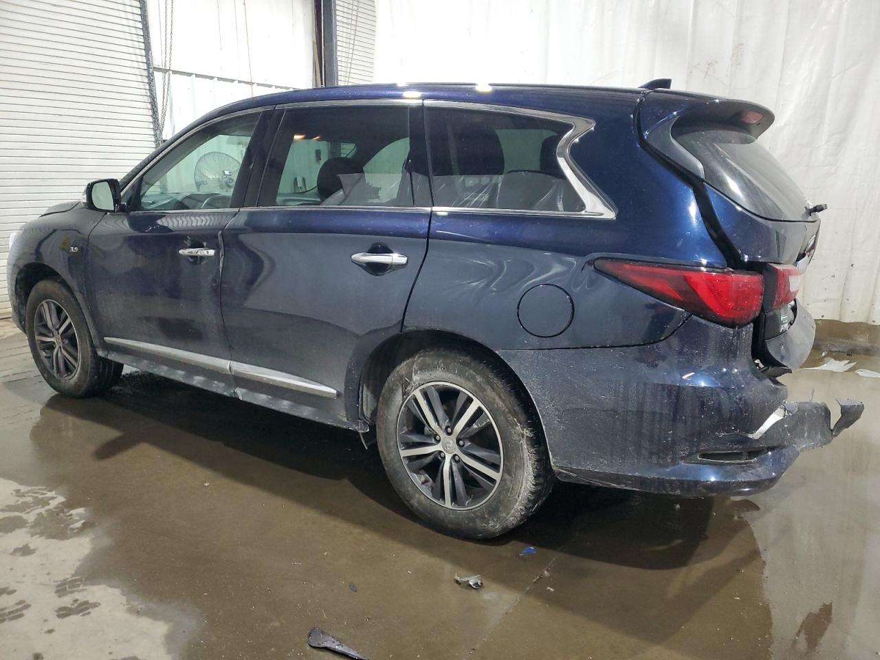 2019 Infiniti QX60 - Image 2
