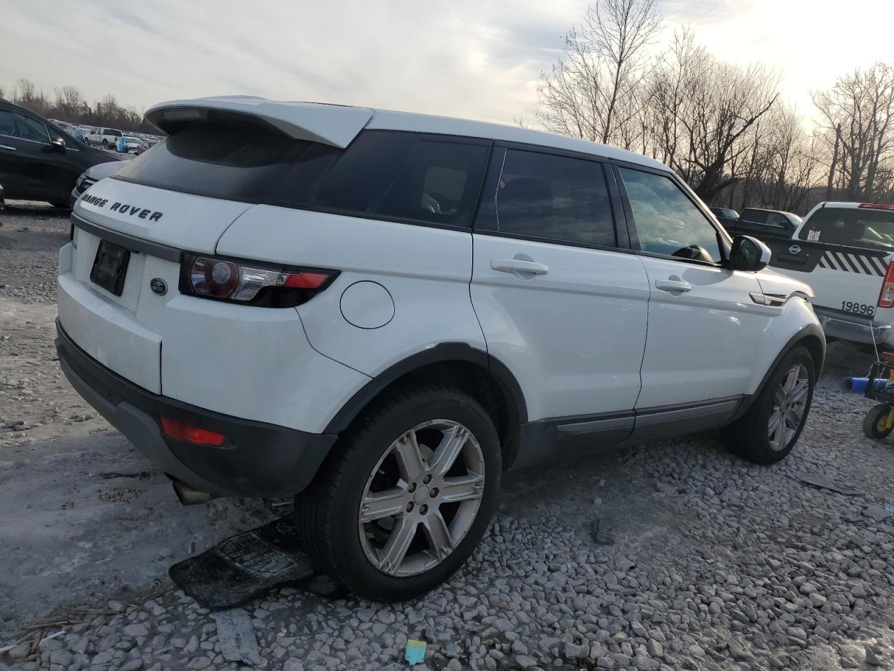 2015 Land Rover Range Rover - Image 3