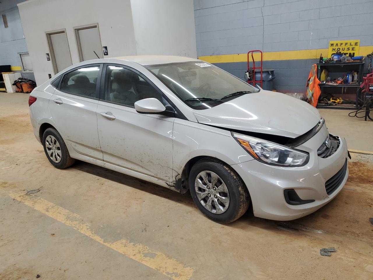 2016 Hyundai Accent - Image 4