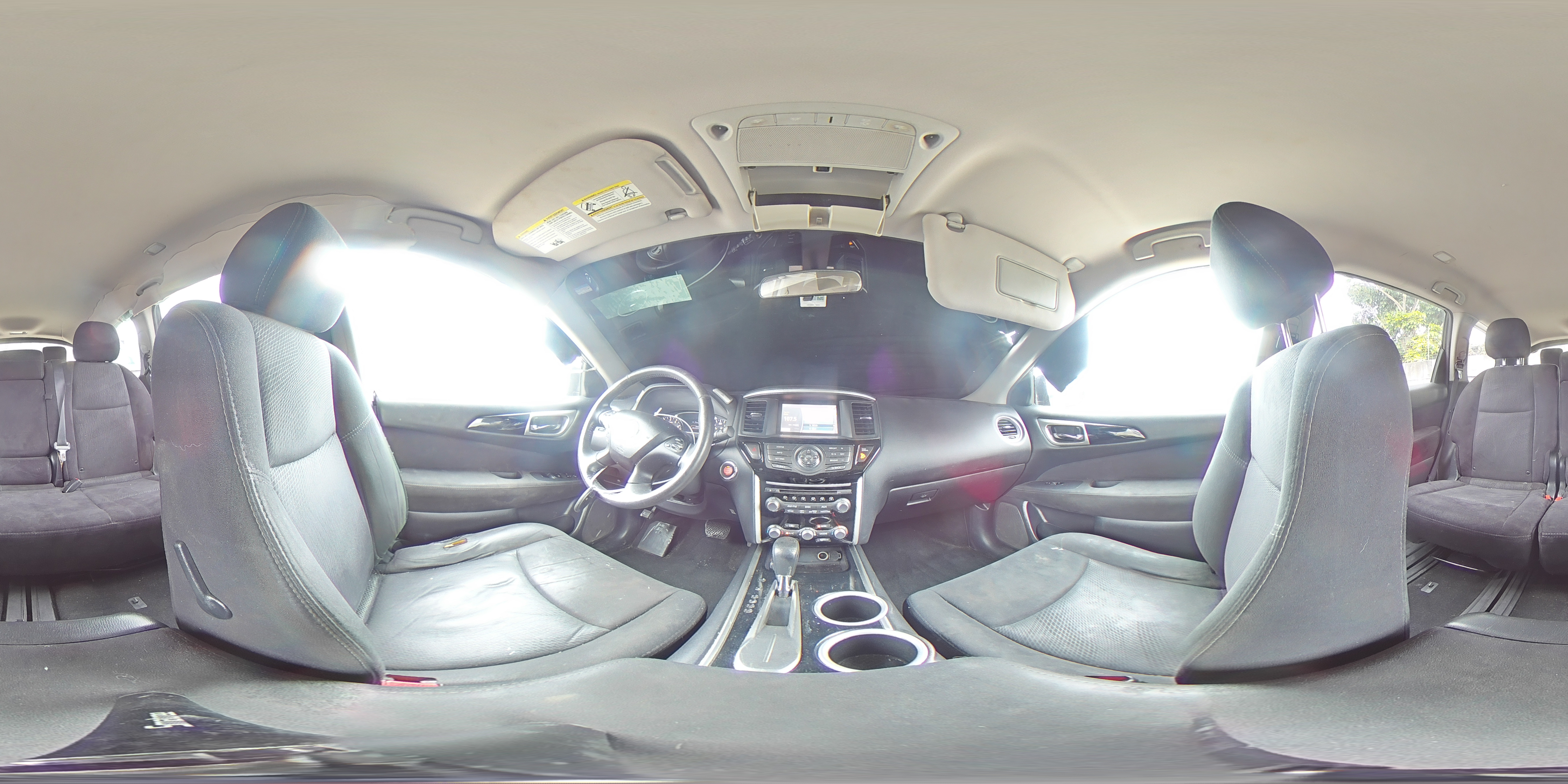 2014 Nissan Pathfinder - Image 15