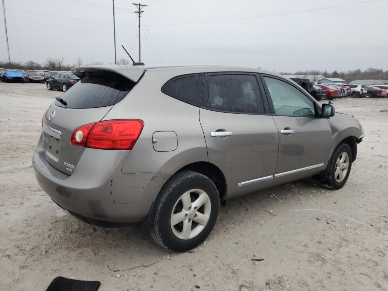 2013 Nissan Rogue - Image 3