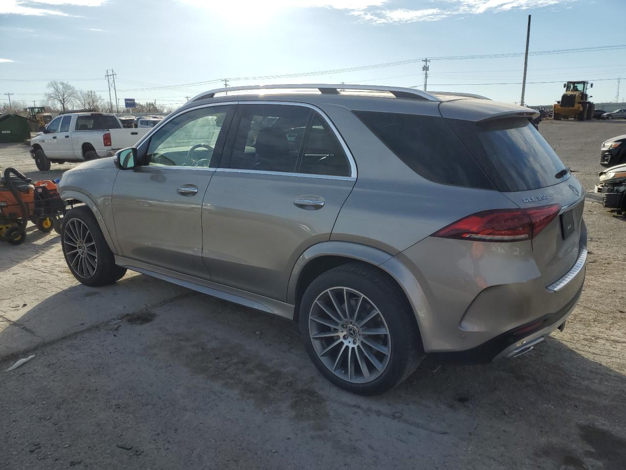 2020 Mercedes-Benz GLE - Image 2