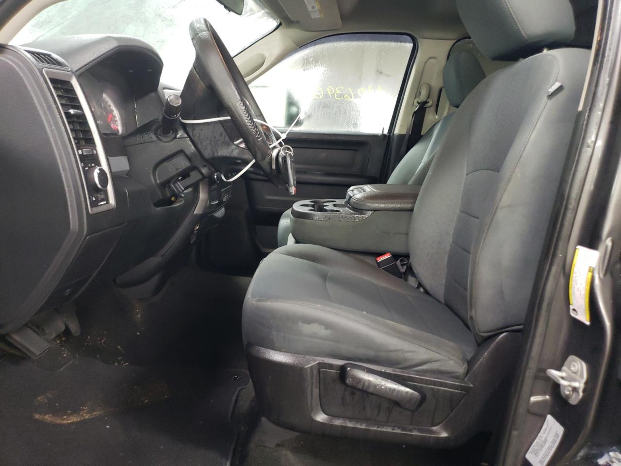 2017 RAM 3500 - Image 7