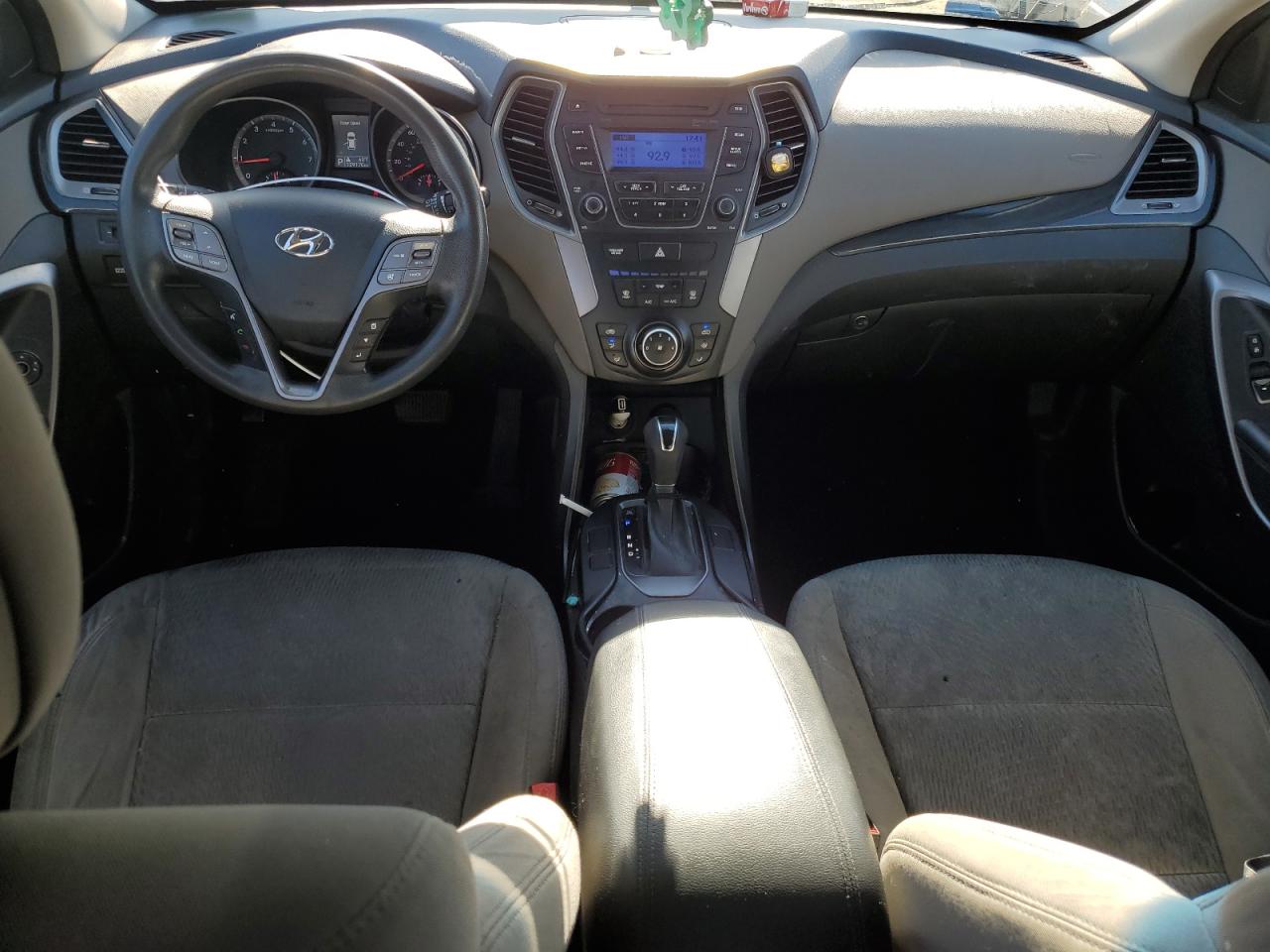 2014 Hyundai Santa Fe - Image 8