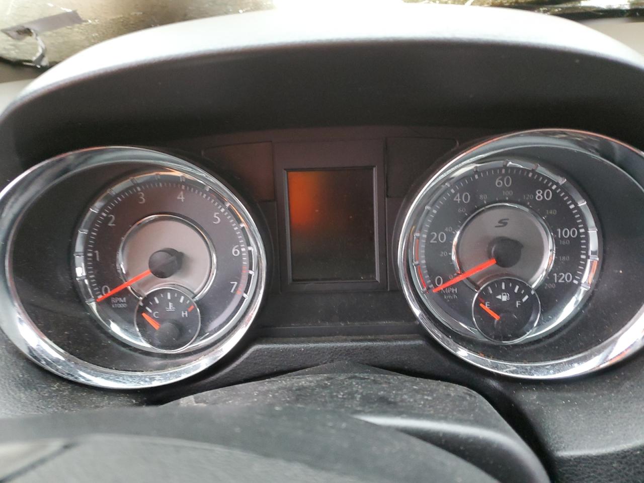 2014 Chrysler Town & Country S VIN: 2C4RC1HG1ER109103 Lot: 49315545