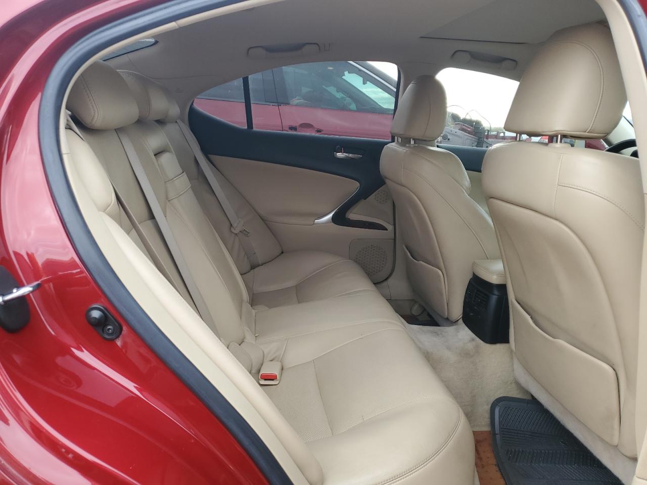 2007 Lexus IS - Image 10