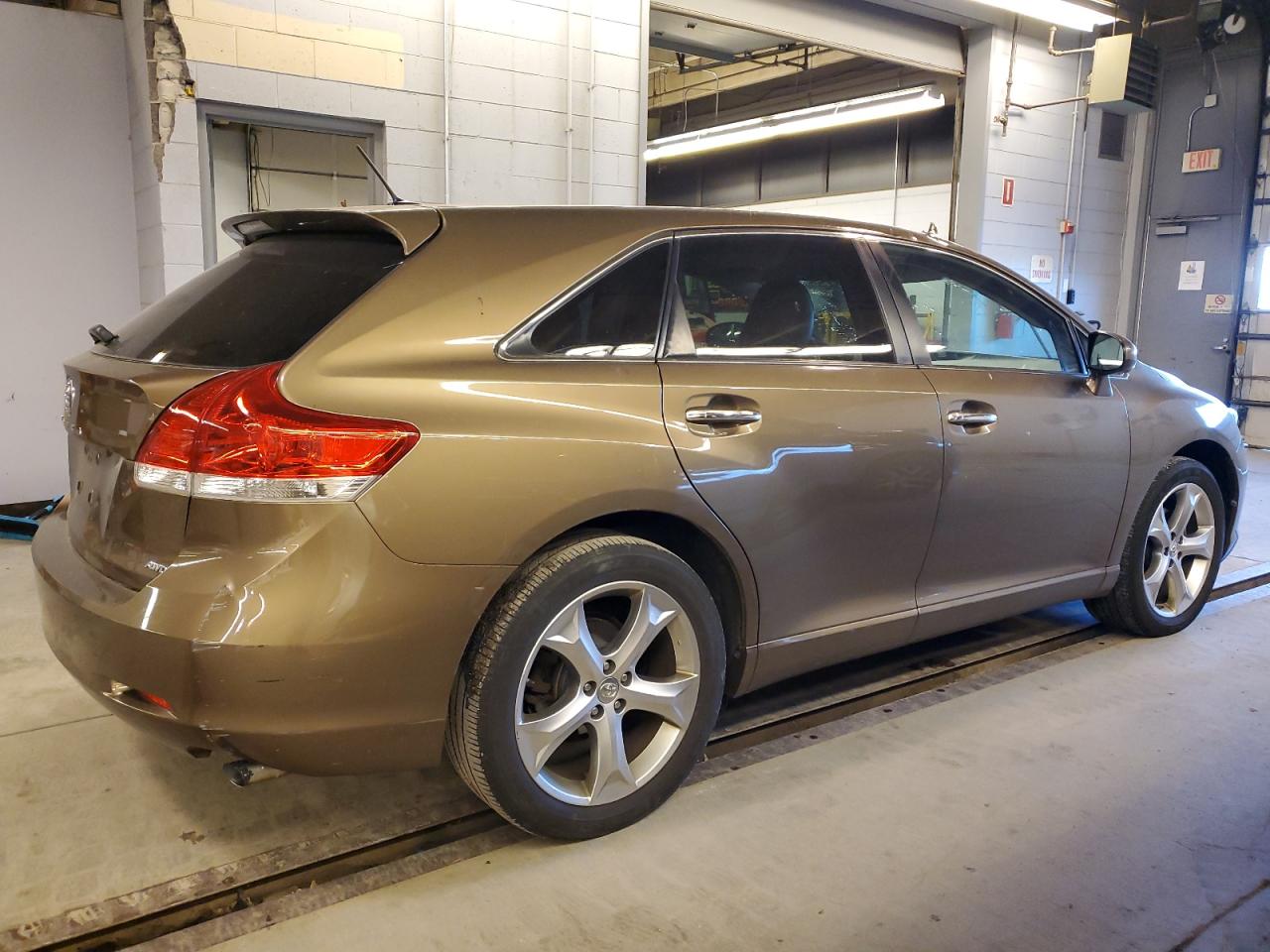 2009 Toyota Venza - Image 3