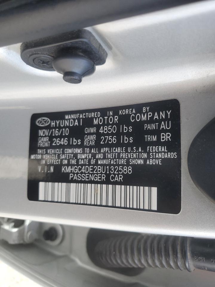 2011 Hyundai Genesis - Image 14