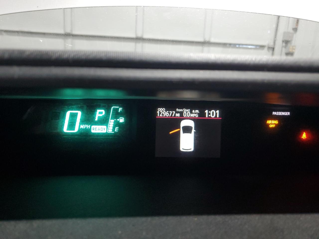 2013 Toyota Prius - Image 9