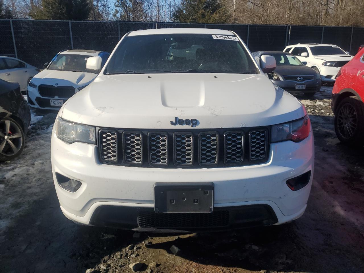 2017 Jeep Grand Cherokee - Image 5