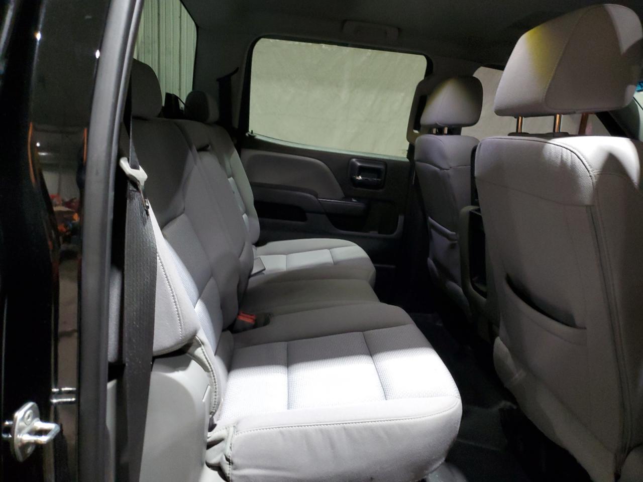 2018 Chevrolet Silverado - Image 10