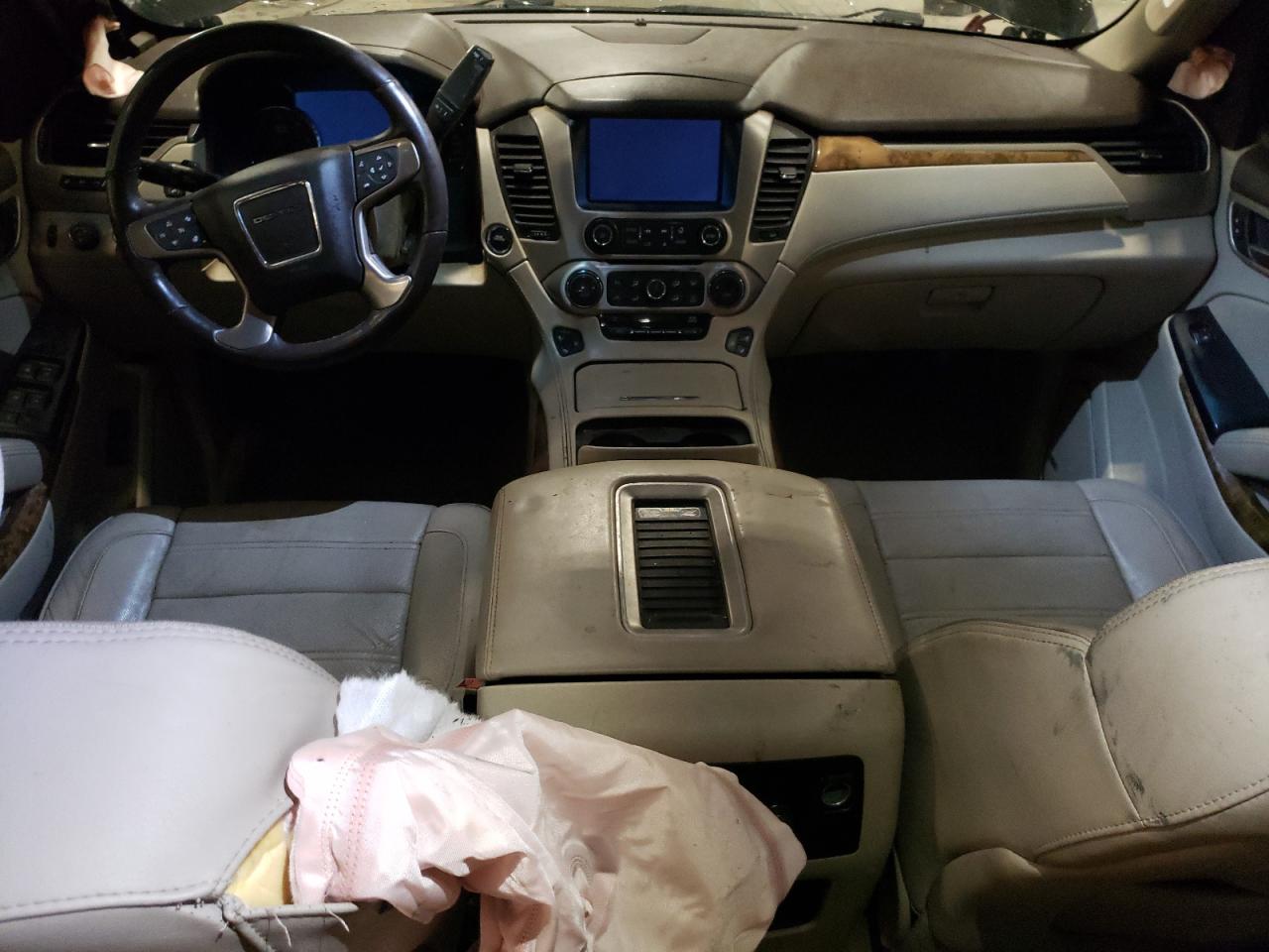 2015 GMC Yukon - Image 8