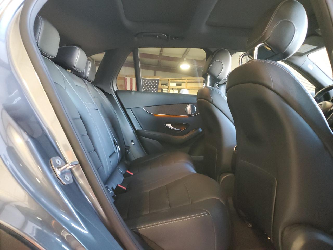 2017 Mercedes-Benz GLC - Image 11