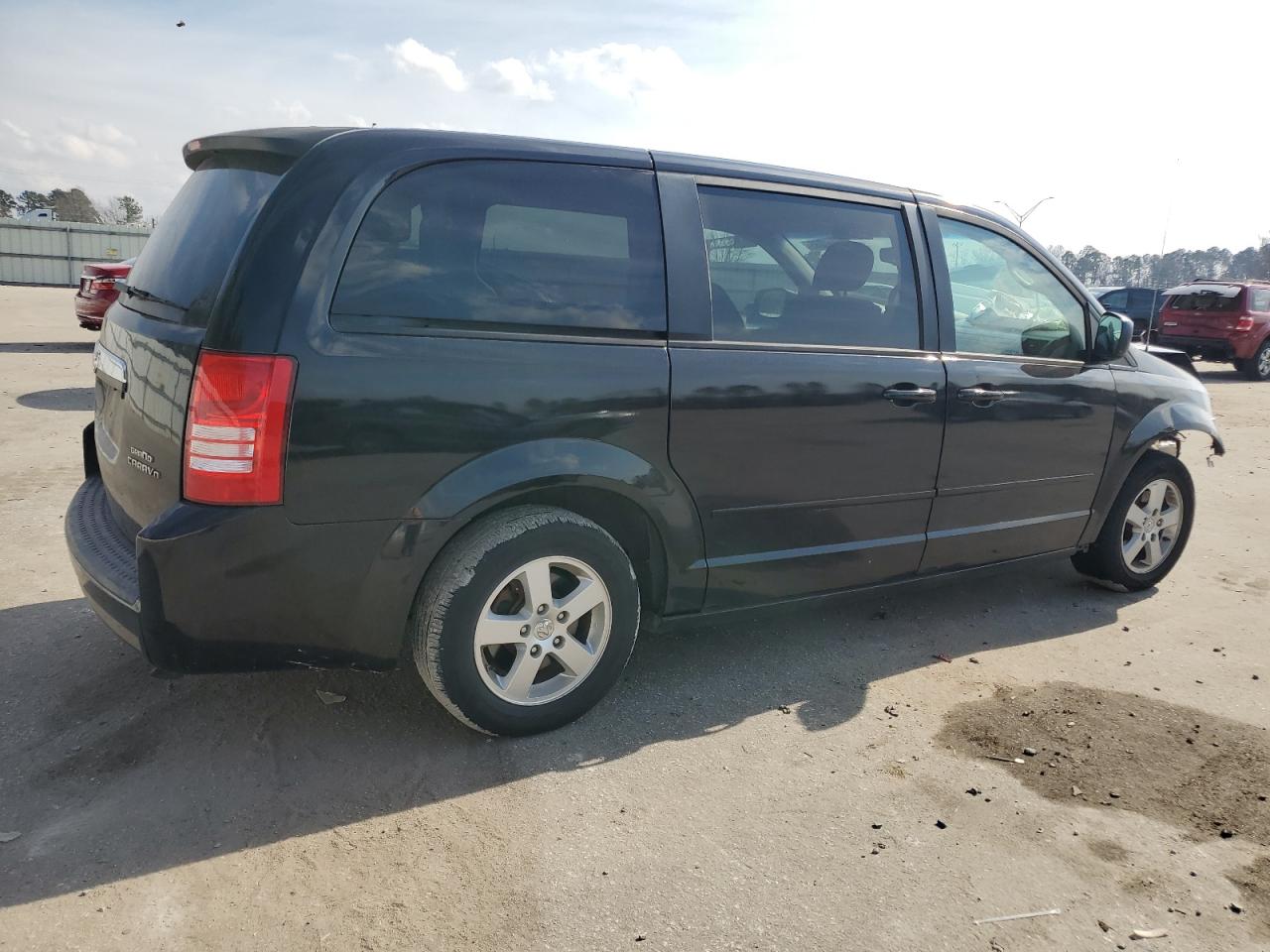 2010 Dodge Caravan - Image 3