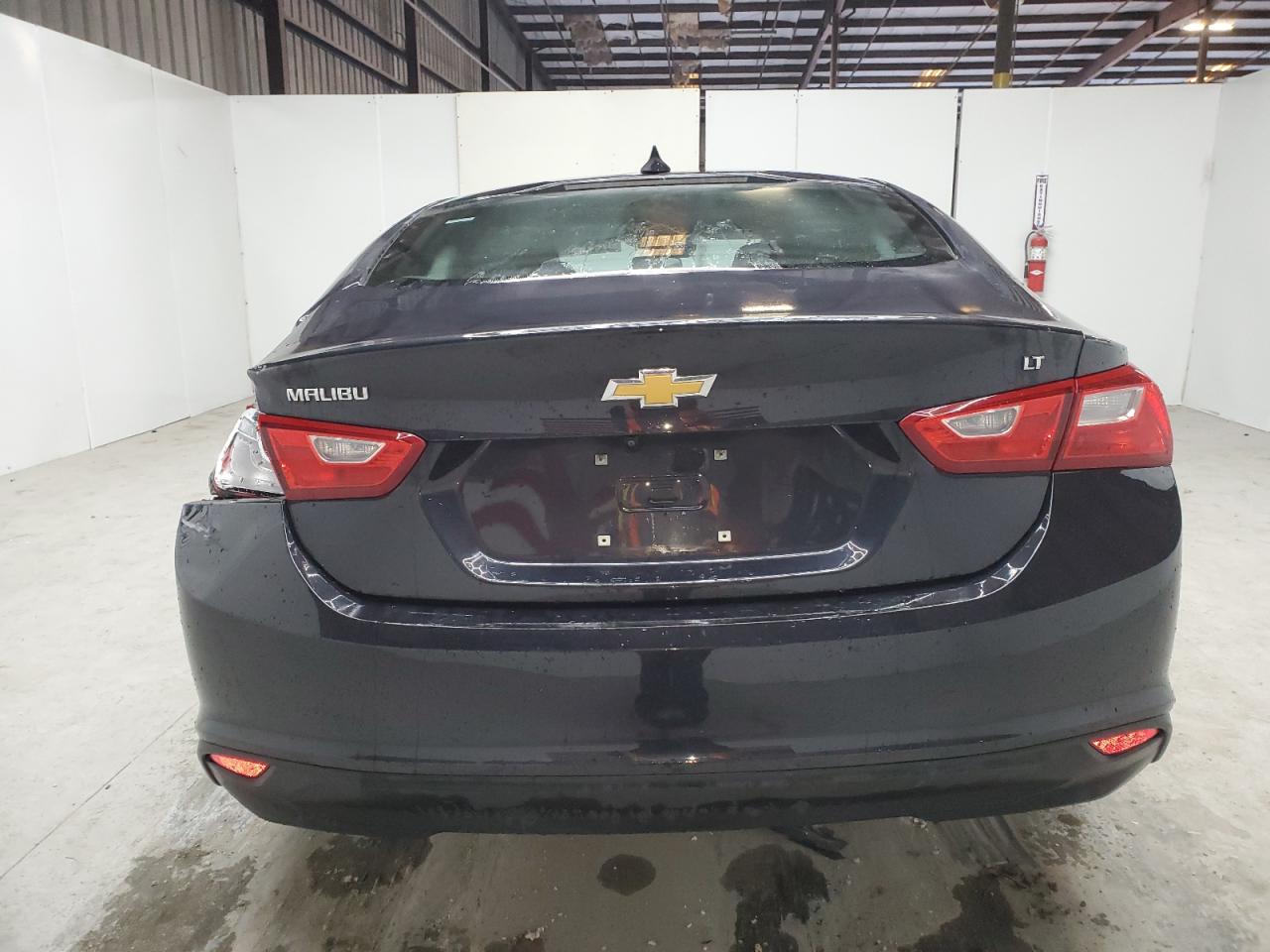 2023 Chevrolet Malibu - Image 6