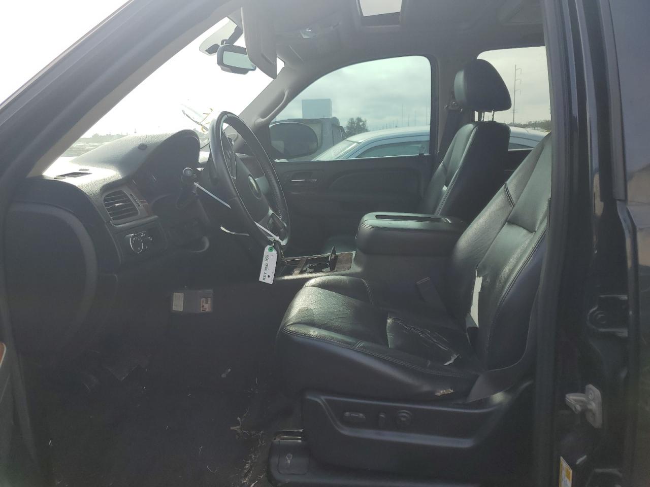 2010 Chevrolet Tahoe - Image 7