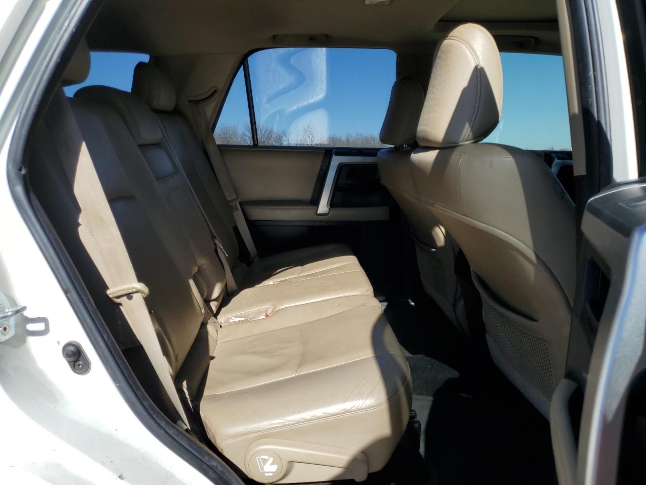 2012 Toyota 4Runner - Image 11
