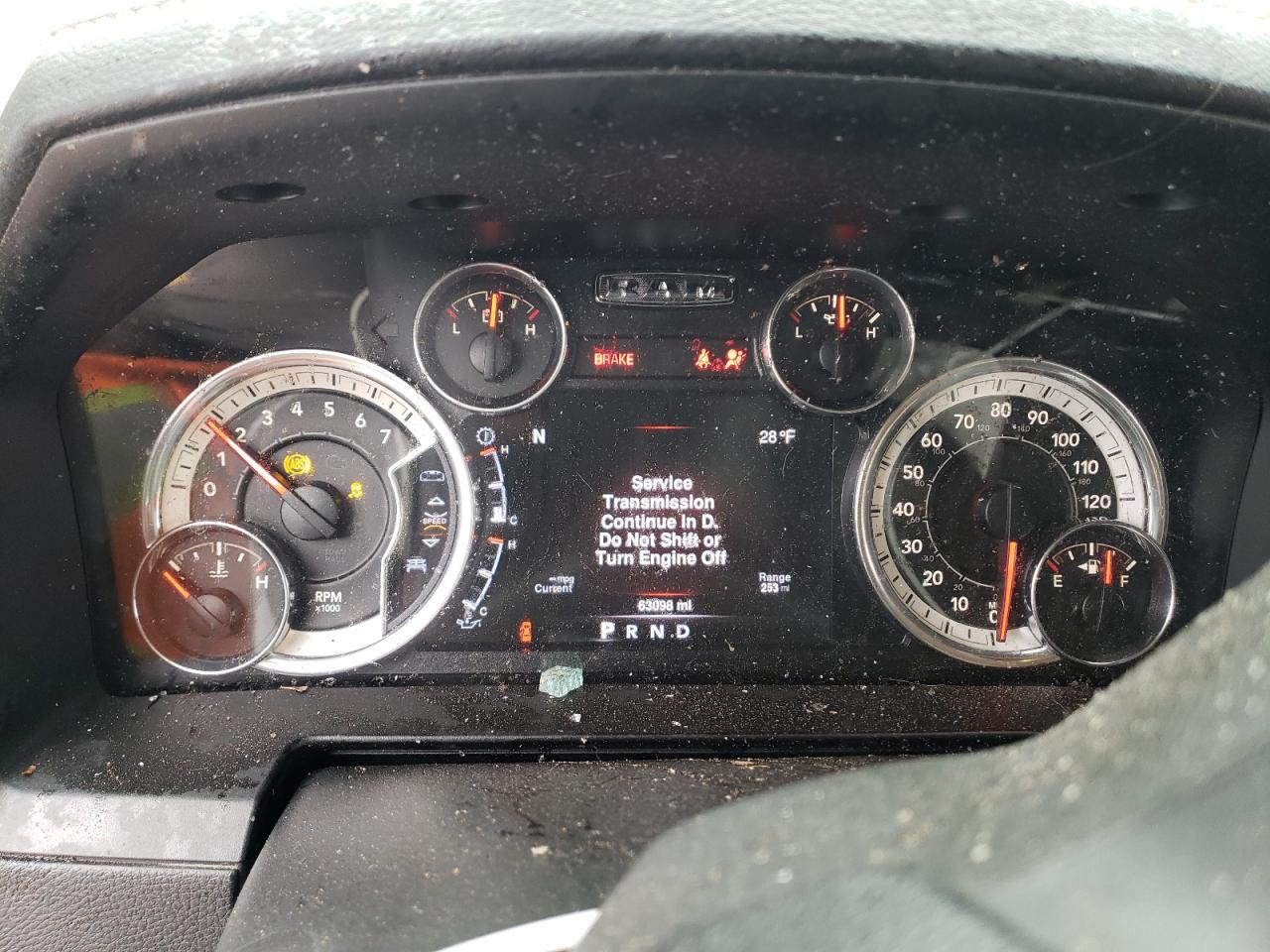 2016 RAM 1500 - Image 9
