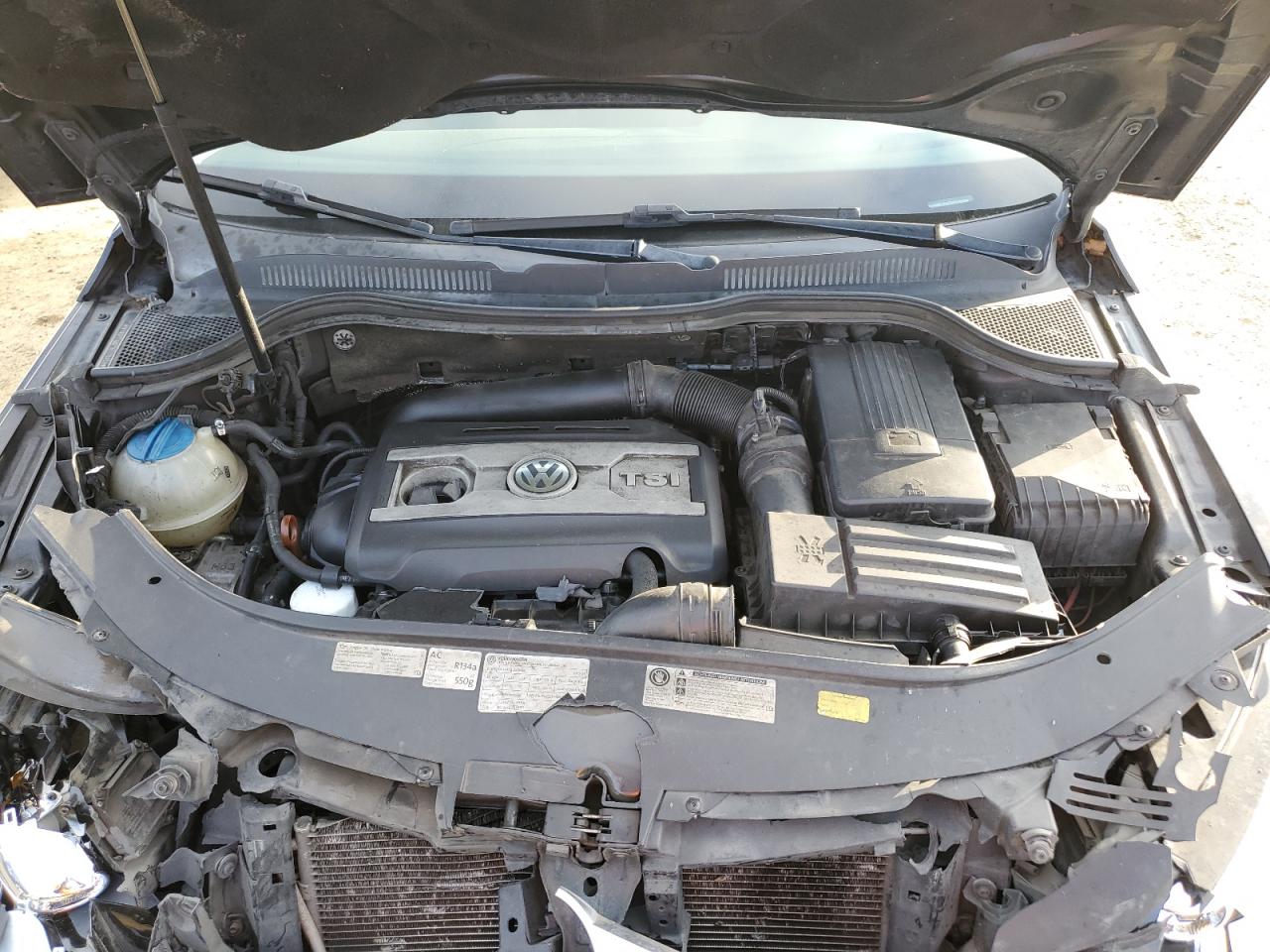 2013 Volkswagen Passat CC - Image 11