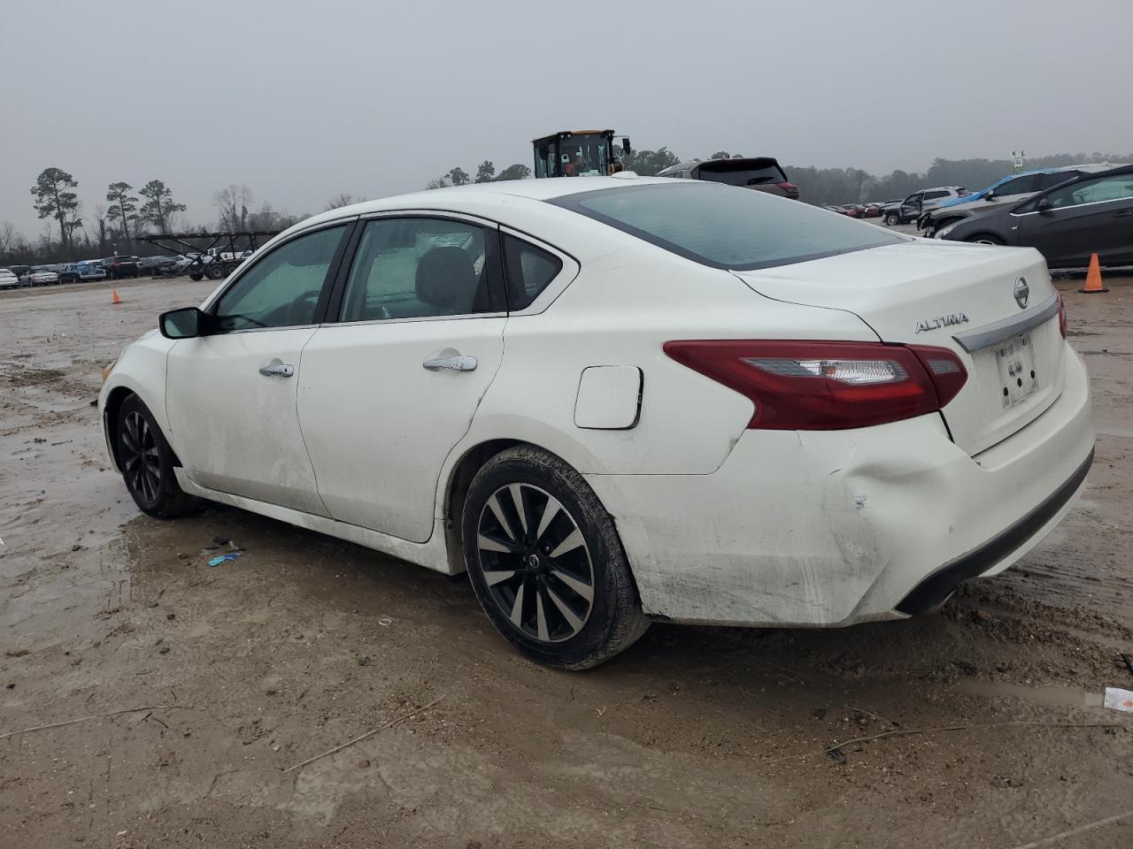 2018 Nissan Altima - Image 2