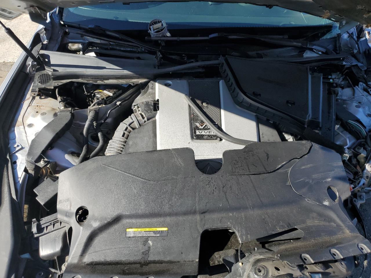 2015 Infiniti Q50 - Image 12