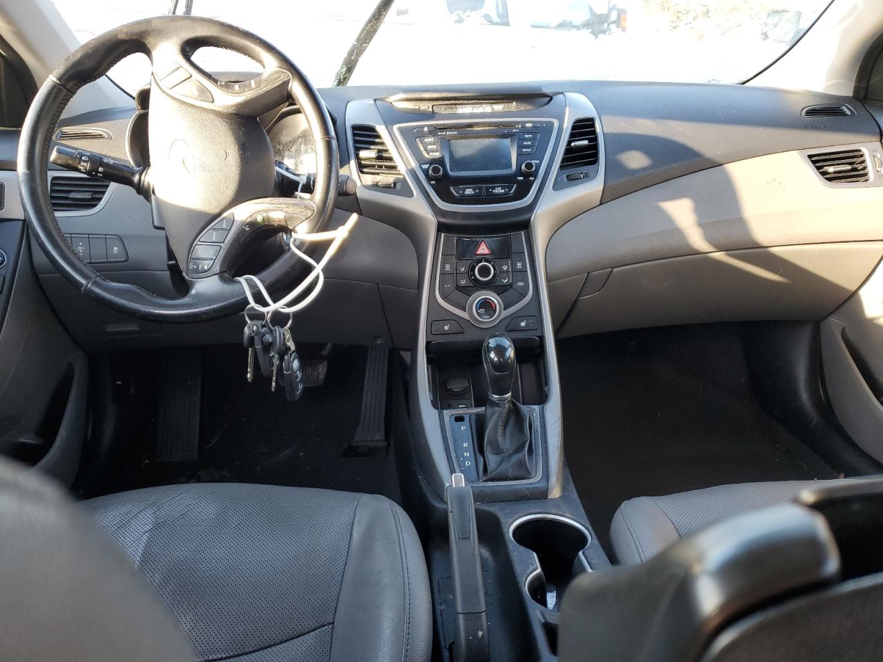 2015 Hyundai Elantra - Image 8