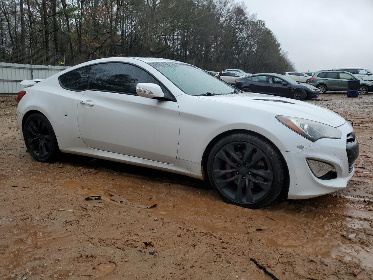 2016 Hyundai Genesis - Image 4