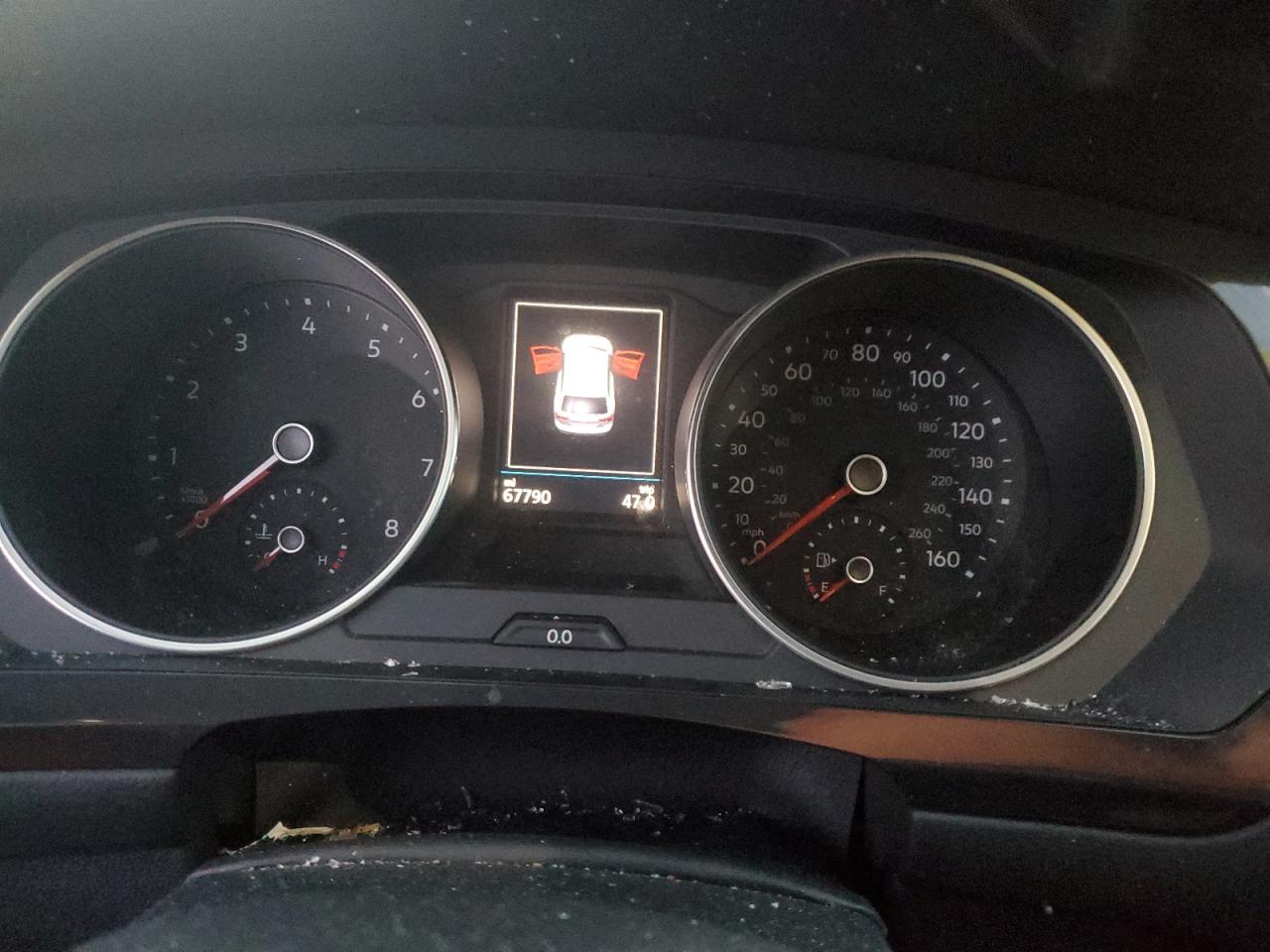 2020 Volkswagen Tiguan - Image 9