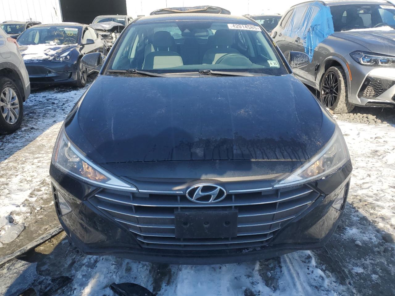 2020 Hyundai Elantra - Image 5