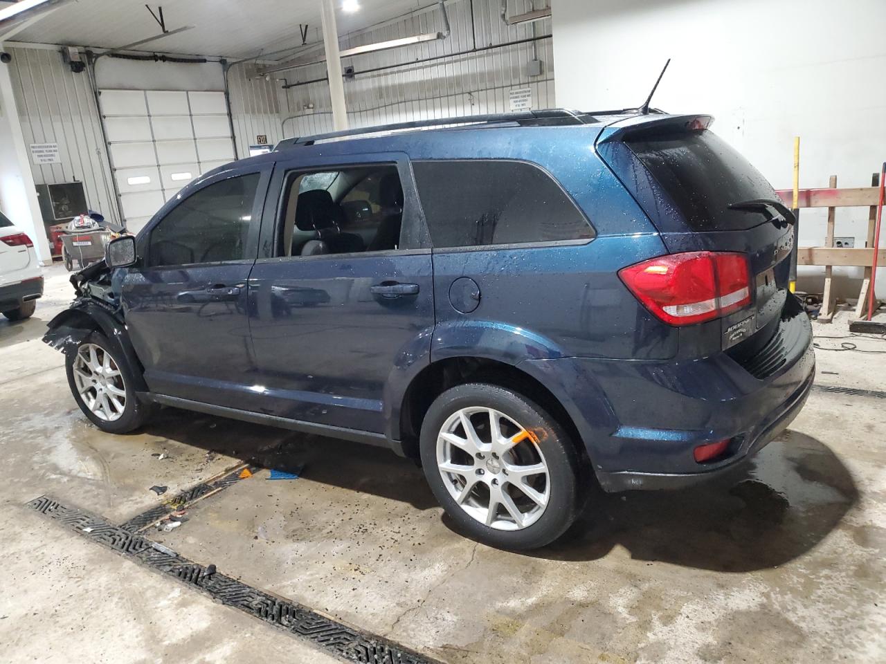 2014 Dodge Journey - Image 2