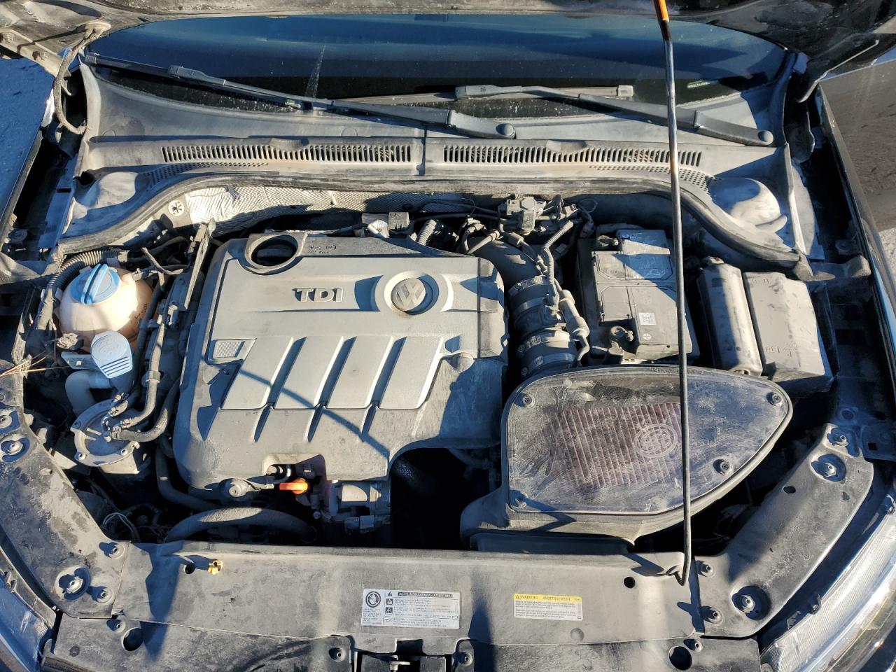 2014 Volkswagen Jetta - Image 11