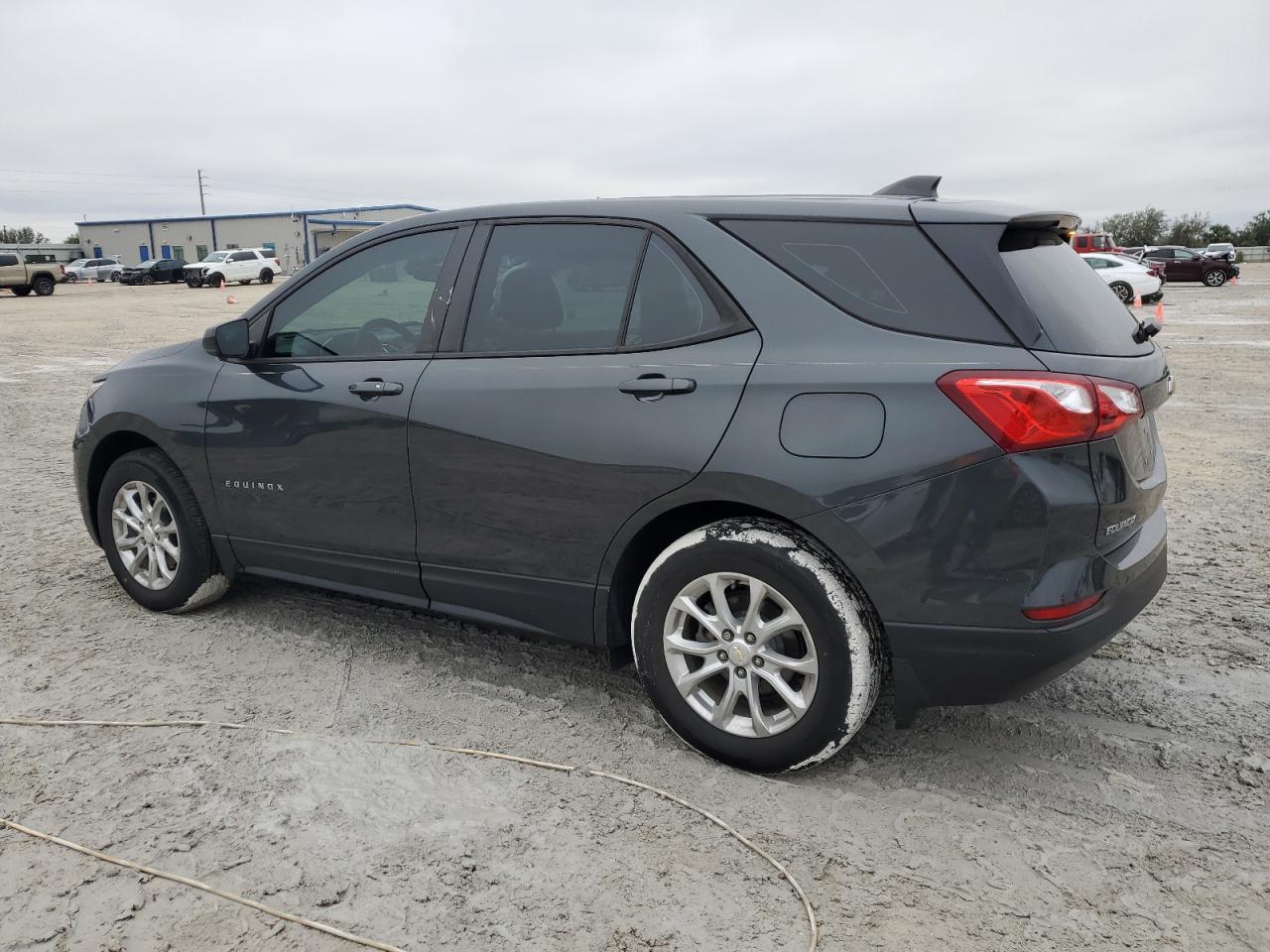 2021 Chevrolet Equinox - Image 2
