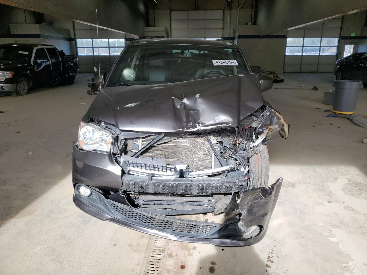 2018 Dodge Caravan - Image 5