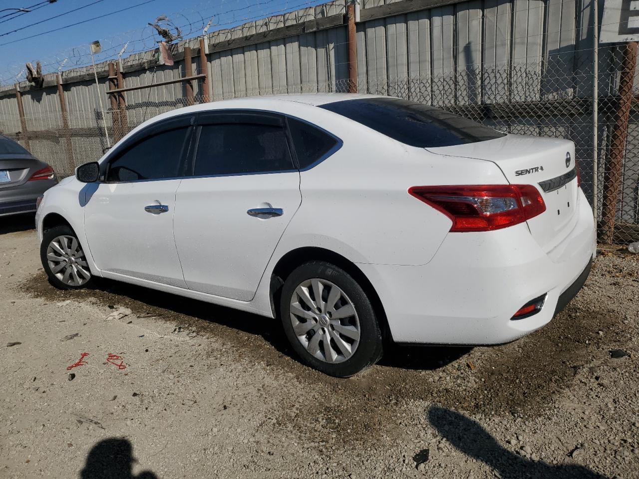 2016 Nissan Sentra - Image 2