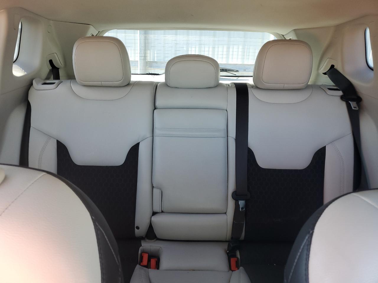 2019 Jeep Compass - Image 10