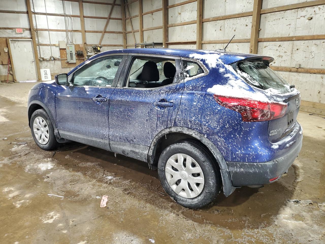 2018 Nissan Rogue - Image 2