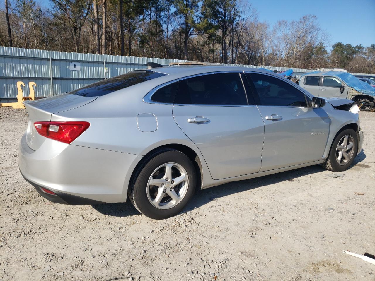 2018 Chevrolet Malibu - Image 3