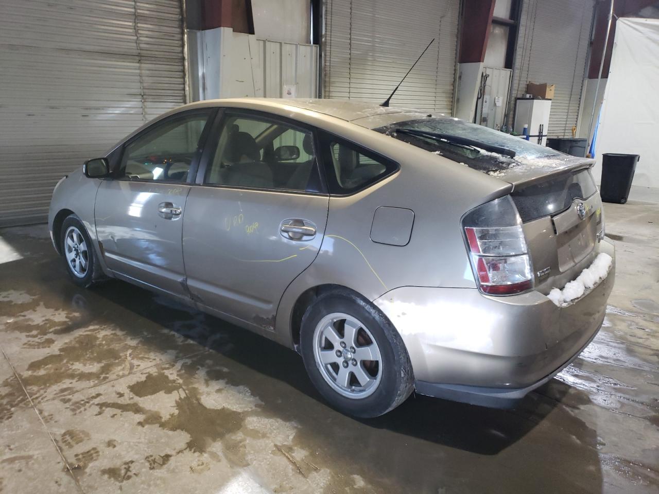 2005 Toyota Prius - Image 2