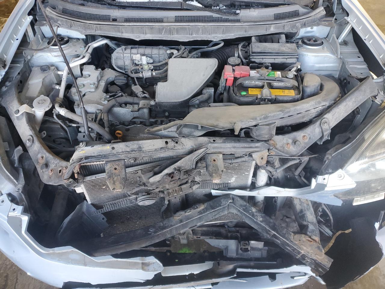 2014 Nissan Rogue - Image 12
