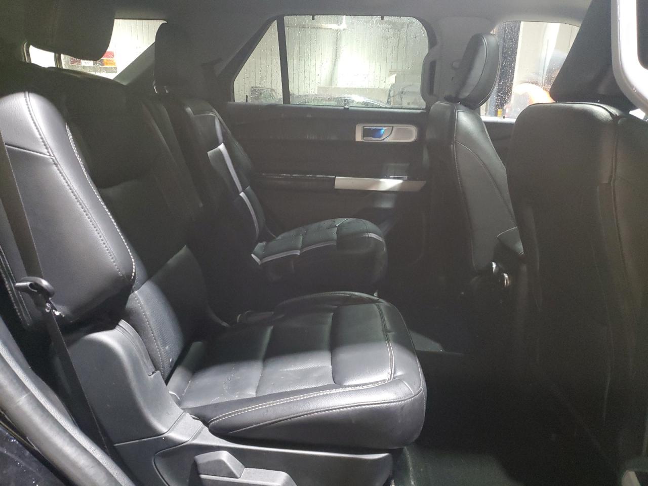 2023 Ford Explorer - Image 11