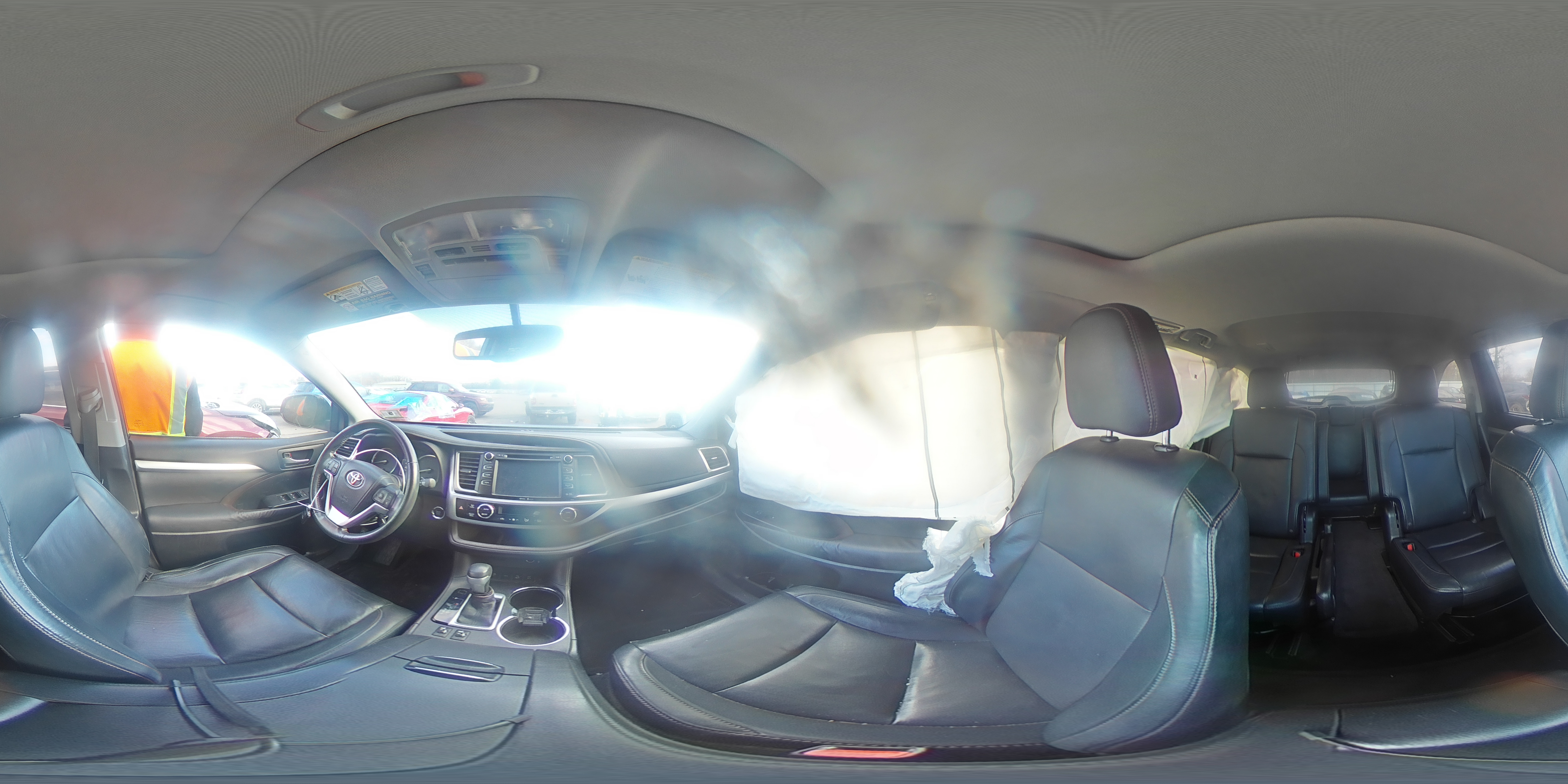2015 Toyota Highlander - Image 14