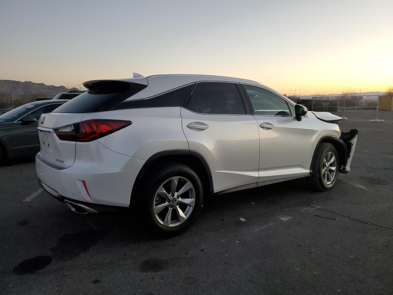 2019 Lexus RX - Image 3