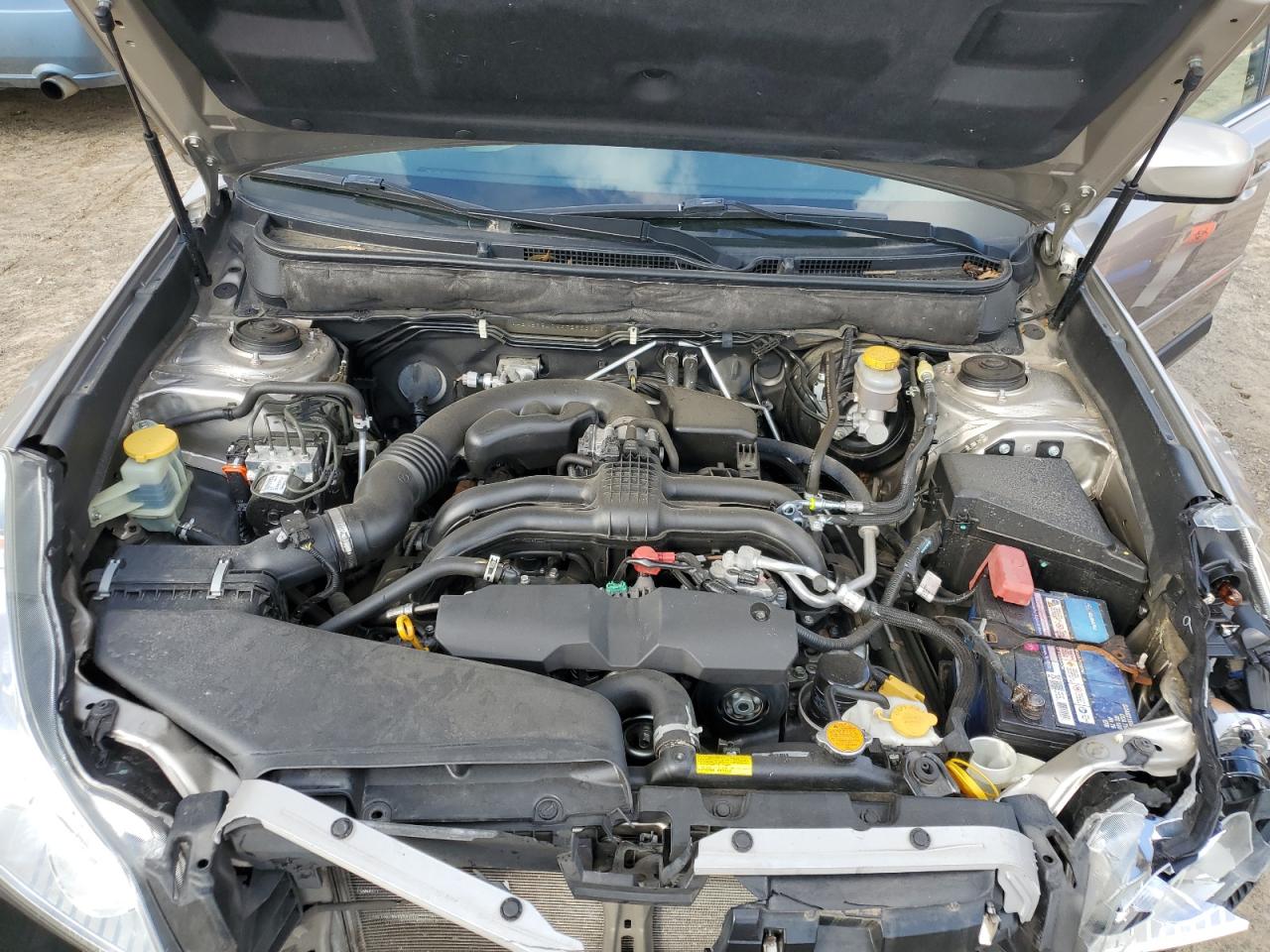 2014 Subaru Outback - Image 12