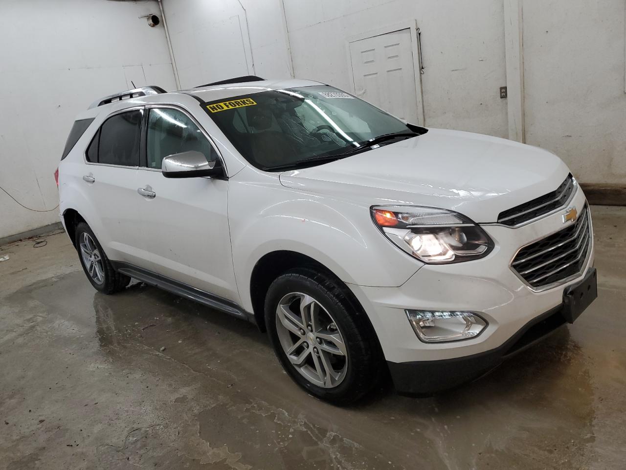 2017 Chevrolet Equinox - Image 4