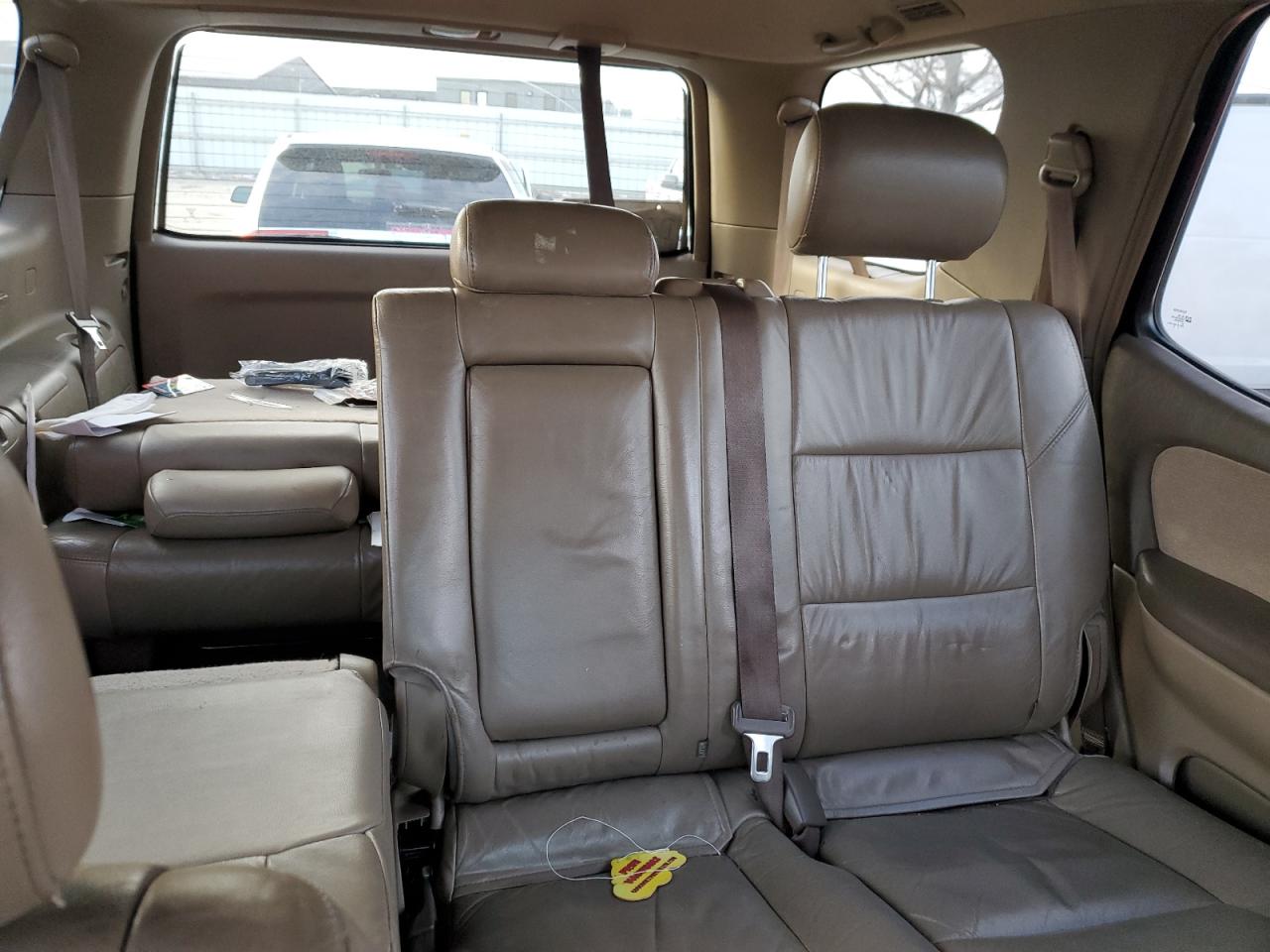 2004 Toyota Sequoia - Image 10