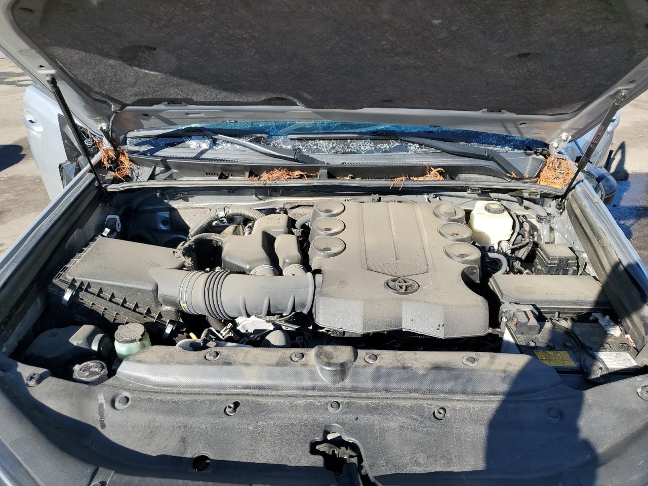 2022 Toyota 4Runner - Image 12