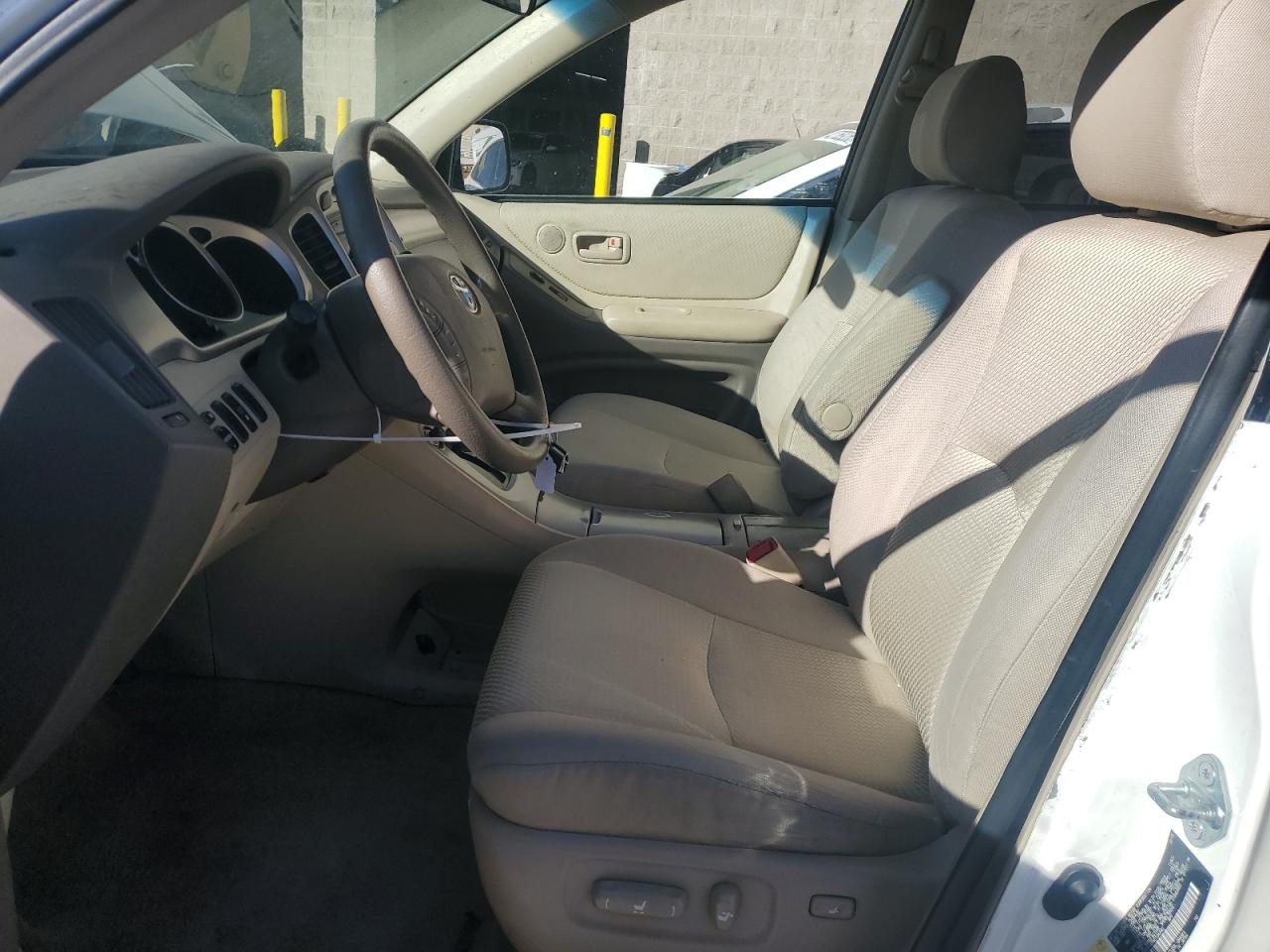 2005 Toyota Highlander - Image 7