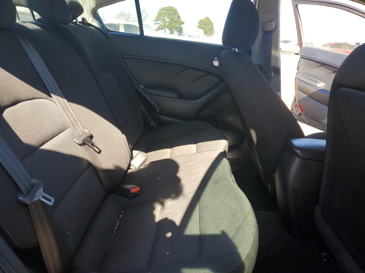 2017 Kia Forte - Image 10