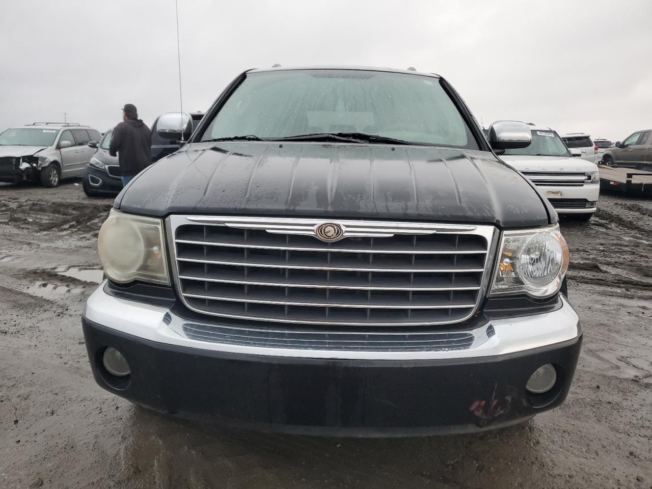 2007 Chrysler Aspen - Image 5